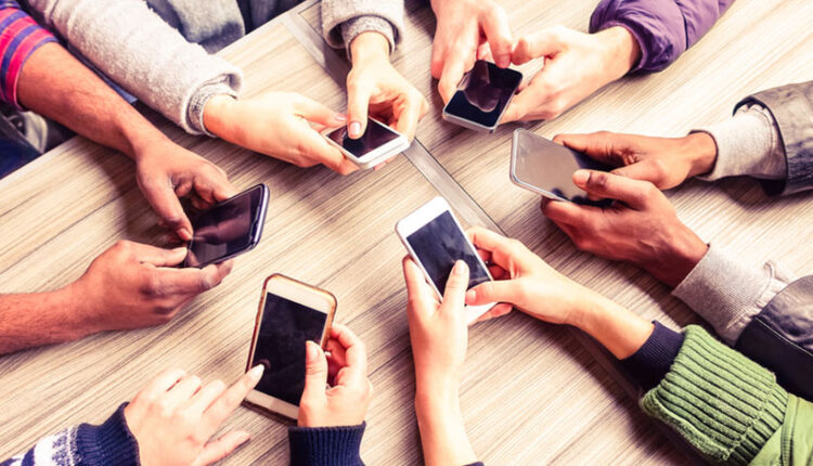 Global Smartphone Market At Its Lowest Q3 Level Since 2014: Report