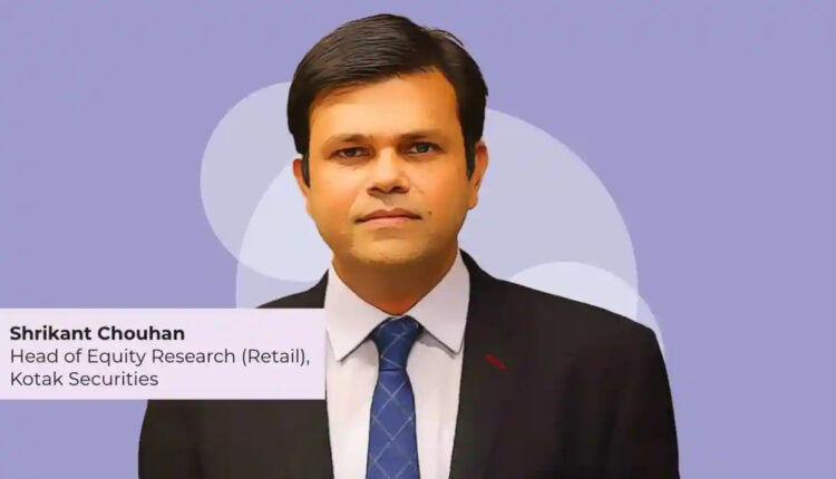 Closing Bell: Nifty ends below 17,000, Sensex falls 843 pts; IT, realty, metals worst hit