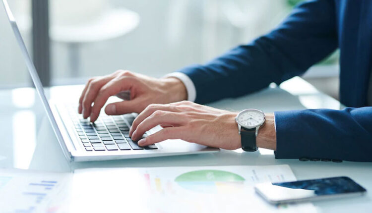 TRAITS THAT MAKE A TOP CHRO BUSINESS-SAVVY