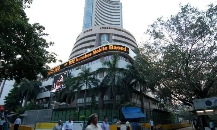 Indices rallied 0.8% on Wednesday with Sensex gaining 475 points and Nifty 140 points