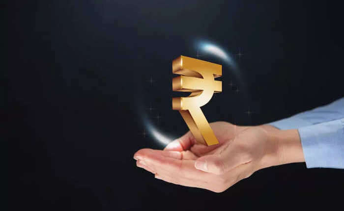 Rupee falls 38 paise to 81.78 against US dollar