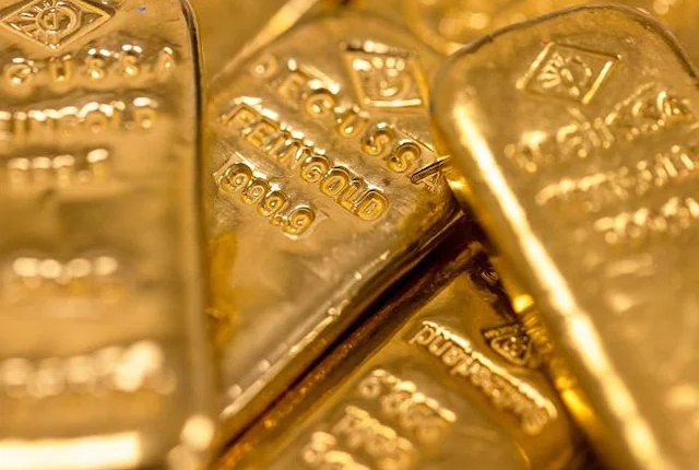Gold, silver prices unchanged today; yellow metal trading at Rs 53,950