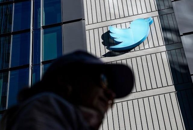 Twitter offers free advertisements to brands that advertise on its platform