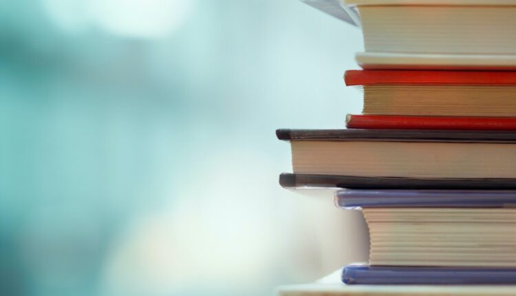 9 Best Business Books for Entrepreneurs in 2023