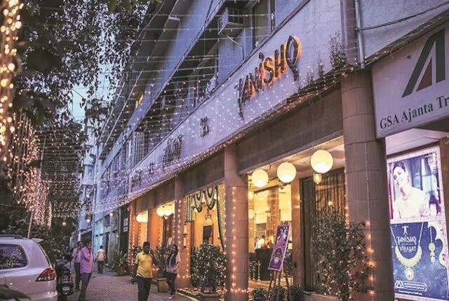 Titan rallies 5% on hopes of healthy Q4 business outlook